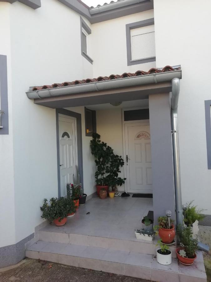 Gordana Apartments Fažana Kültér fotó